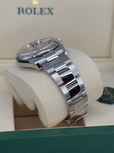 Carica l'immagine nel visualizzatore di Gallery, Rolex Datejust 36mm Wimbledon dial ref. 126200 year 2026 full set

