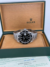 Carica l&#39;immagine nel visualizzatore di Gallery, Rolex Submariner Date 16610 year 1995 full set
