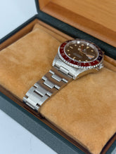 Carica l'immagine nel visualizzatore di Gallery, Rolex GMT-Master “pepsi” 16700 year 1992 full set LIKE NEW
