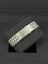 Carica l&#39;immagine nel visualizzatore di Gallery, Omega Speedmaster Professional Moonwatch zaffiro 31030425004001 year 2025 full set
