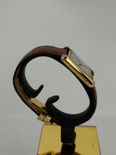 Carica l'immagine nel visualizzatore di Gallery, Cartier Tank must date referenza 2413
