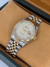 Carica l&#39;immagine nel visualizzatore di Gallery, Rolex Datejust 36mm ref. 16233 year 1994 full set
