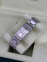 Carica l&#39;immagine nel visualizzatore di Gallery, Rolex Submariner Date 16610 year 2008 full set
