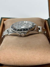 Carica l&#39;immagine nel visualizzatore di Gallery, Rolex GMT-Master II 16710 year 2005 full set
