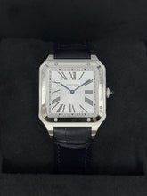 Carica l'immagine nel visualizzatore di Gallery, Cartier Santos Dumont XL ref. WSSA0032 year 2026 full set LIKE NEW
