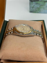 Carica l'immagine nel visualizzatore di Gallery, Rolex Datejust 36mm ref. 16233 year 1991
