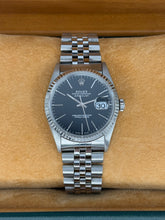 Carica l&#39;immagine nel visualizzatore di Gallery, Rolex Datejust 36mm ref. 16234 year 1999 full set
