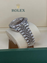 Carica l'immagine nel visualizzatore di Gallery, Rolex Datejust 41 Wimbledon ref. 126334 year 2026 full set LIKE NEW
