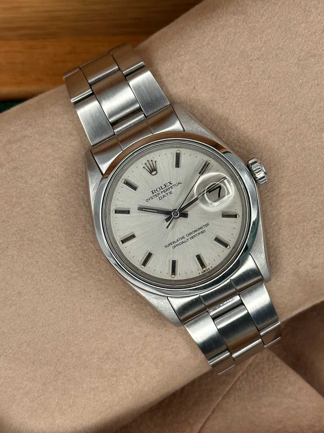 Rolex Oyster Perpetual Date 34 ref. 1500 year 1969