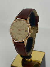 Carica l&#39;immagine nel visualizzatore di Gallery, Longines Conquest Calendar automatico in oro giallo 18 KT 35mm
