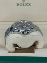 Carica l'immagine nel visualizzatore di Gallery, Rolex Yacht Master Rhodium dial 126622 year 2021 full set
