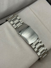 Carica l'immagine nel visualizzatore di Gallery, Omega Speedmaster moonwatch 3570.50.00 year 2000 full set
