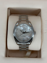Carica l&#39;immagine nel visualizzatore di Gallery, Omega Seamaster Aqua Terra diamond dial 220.10.34.20.55.001 year 2022 full set
