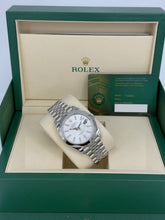 Carica l'immagine nel visualizzatore di Gallery, Rolex Datejust 41mm 126300 year 2026 full set LIKE NEW
