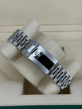 Carica l'immagine nel visualizzatore di Gallery, Rolex Datejust 41 ref. 126300 year 2020 full set
