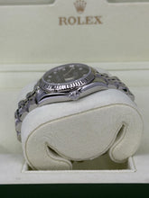 Carica l'immagine nel visualizzatore di Gallery, Rolex Datejust 31mm ref. 178274 year 2011 full set
