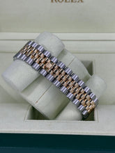 Carica l'immagine nel visualizzatore di Gallery, Rolex Datejust 36mm roulette 116233 year 2009 full set
