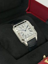 Carica l'immagine nel visualizzatore di Gallery, Cartier Santos Dumont XL ref. WSSA0032 year 2026 full set LIKE NEW
