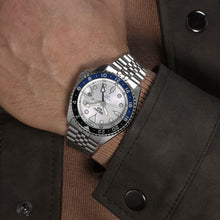 Carica l&#39;immagine nel visualizzatore di Gallery, SEIKO 5 SPORTS GMT SKX GMT EVOLUTION SSK033K1
