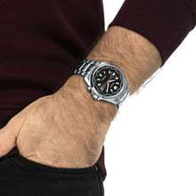 Carica l&#39;immagine nel visualizzatore di Gallery, Citizen Radiocontrollato Eco-Drive CB0220-85E
