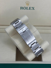 Carica l'immagine nel visualizzatore di Gallery, Rolex Explorer II 226570 year 2025 full set LIKE NEW
