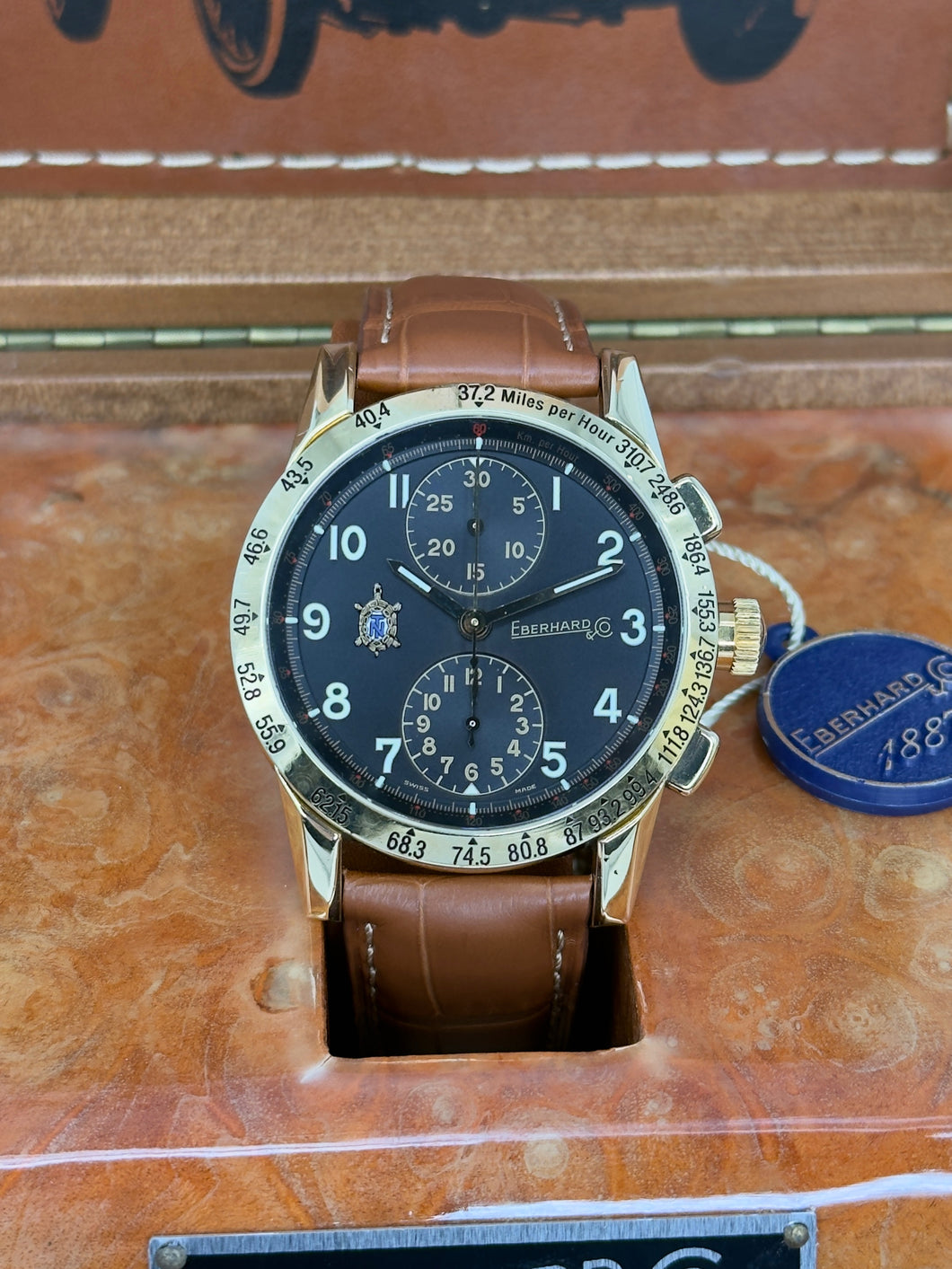 Eberhard & Co. Tazio Nuvolari 18K yellow gold ref. 30047/C full set