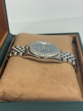 Carica l'immagine nel visualizzatore di Gallery, Rolex Datejust 36mm ref. 16220 year 2005 full set
