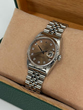 Carica l'immagine nel visualizzatore di Gallery, Rolex Datejust 36mm ref. 16234 year 1995
