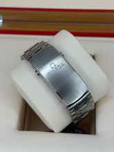 Carica l&#39;immagine nel visualizzatore di Gallery, Omega Seamaster diver 300M ref. 21030422006001 year 2023 full set
