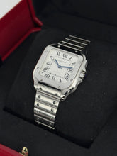 Carica l&#39;immagine nel visualizzatore di Gallery, Cartier Santos Medium WSSA0029 year 2022 full set
