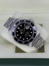 Carica l&#39;immagine nel visualizzatore di Gallery, Rolex Submariner Date 16610 year 2007 full set
