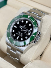Carica l&#39;immagine nel visualizzatore di Gallery, Rolex Submariner Date Starbucks 126610LV year 2023 full set NEW
