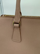 Carica l&#39;immagine nel visualizzatore di Gallery, Borsa Prada Galleria 30 medium in Saffiano BN1801 full set year 2008
