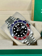 Carica l&#39;immagine nel visualizzatore di Gallery, Rolex GMT-Master II Pepsi 126710BLRO 2019 FULL SET
