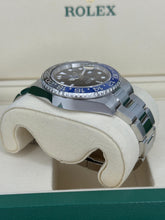 Carica l&#39;immagine nel visualizzatore di Gallery, Rolex GMT-Master II Batman 126710BLNR year 2025 full set LIKE NEW
