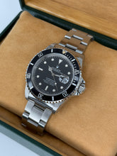 Carica l&#39;immagine nel visualizzatore di Gallery, Rolex Submariner Date 16610 year 1995 full set
