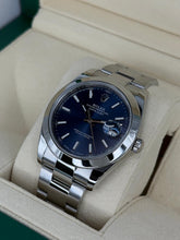 Carica l'immagine nel visualizzatore di Gallery, Rolex Datejust 126300 year 2018 full set
