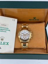 Carica l&#39;immagine nel visualizzatore di Gallery, Rolex Daytona 18K yellow gold ref. 16528 year 1995 full set
