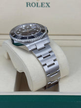 Carica l'immagine nel visualizzatore di Gallery, Rolex Sea-Dweller Single Red 126600 year 2025 full set LIKE NEW
