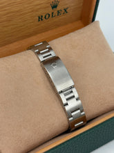 Carica l'immagine nel visualizzatore di Gallery, Rolex Oyster Perpetual Date ref. 15200 year 2002 full set
