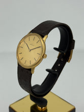 Carica l'immagine nel visualizzatore di Gallery, Zenith Stellina Vintage in oro giallo 18K a carica manuale
