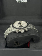 Carica l&#39;immagine nel visualizzatore di Gallery, Tudor Black Bay Chrono panda ref. 79360N year 2021 full set
