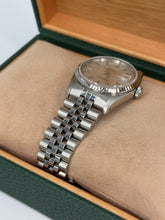 Carica l&#39;immagine nel visualizzatore di Gallery, Rolex Datejust 36 ref. 16234 year 1990 full set
