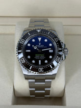 Carica l'immagine nel visualizzatore di Gallery, Rolex Sea-Dweller Deepsea D-Blue 136660 year 2025 full set LIKE NEW
