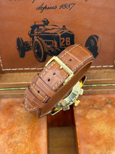 Carica l&#39;immagine nel visualizzatore di Gallery, Eberhard &amp; Co. Tazio Nuvolari 18K yellow gold ref. 30047/C full set
