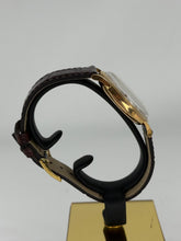 Carica l'immagine nel visualizzatore di Gallery, Omega vintage in oro giallo 18K
