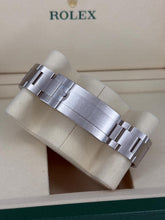 Carica l'immagine nel visualizzatore di Gallery, Rolex Sea-Dweller Deepsea D-Blue 136660 year 2025 full set LIKE NEW
