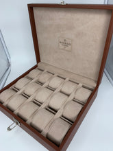 Carica l&#39;immagine nel visualizzatore di Gallery, Box luxury porta orologi Biondo 15 posti marrone
