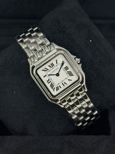 Carica l'immagine nel visualizzatore di Gallery, Cartier Panthère Medium WSPN0015 year 2026 full set LIKE NEW
