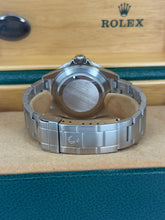 Carica l'immagine nel visualizzatore di Gallery, Rolex Submariner Date 16610 year 2003 full set
